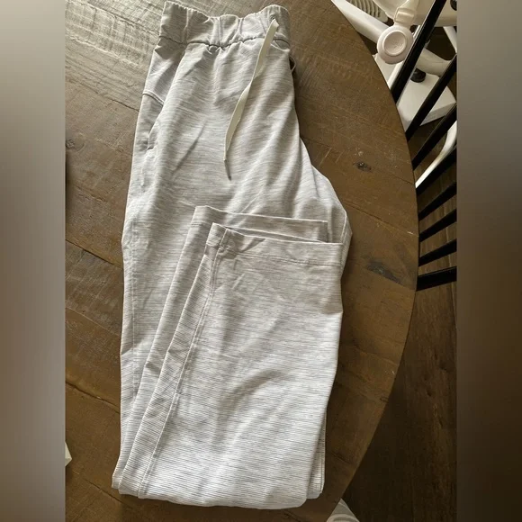 Lululemon Pant - Picture 1 of 3